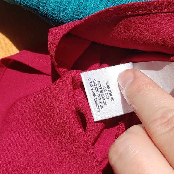 Maroon 3/4 bell sleeve pearl accent blouse - Picture 8 of 8